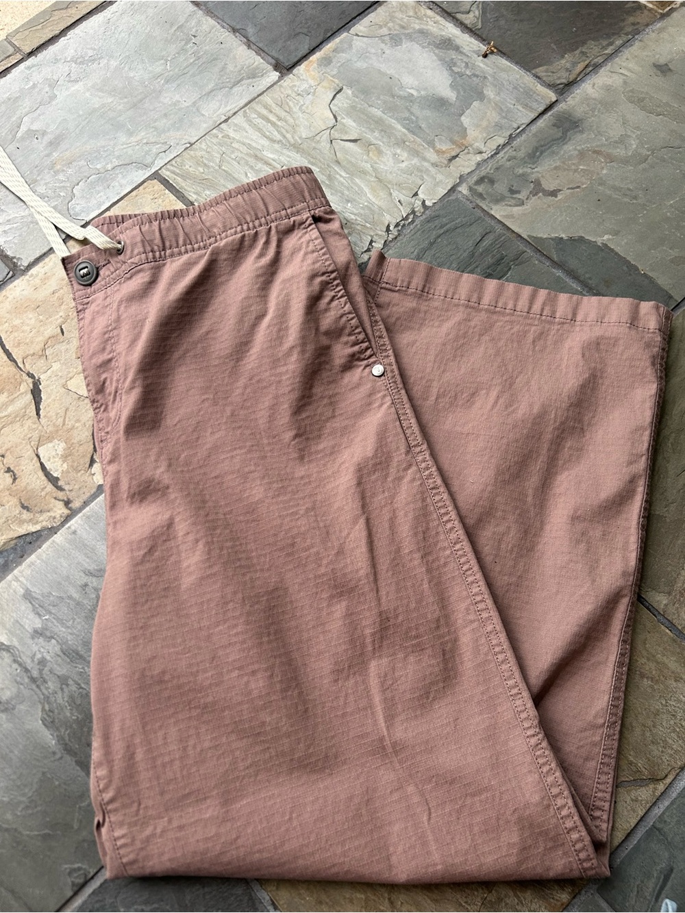 Vuori Women’s Pants in Dusty Rose